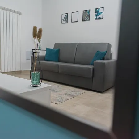 Storia & Mare - Free Parking - Castello Carlo V *